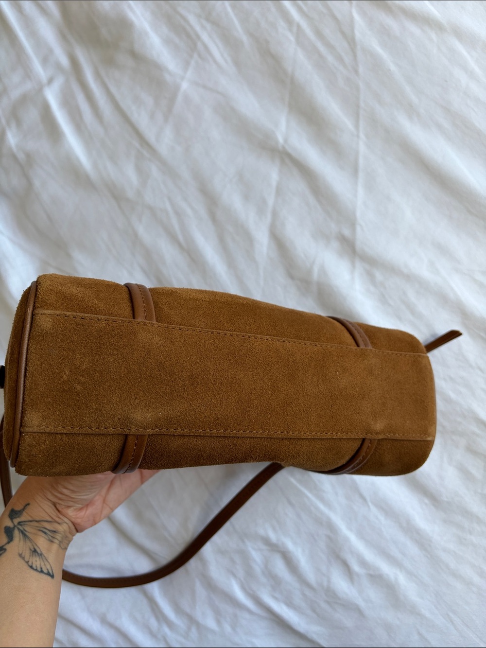 Madewell brioche mini shoulder bag in suede - Picture 5 of 9